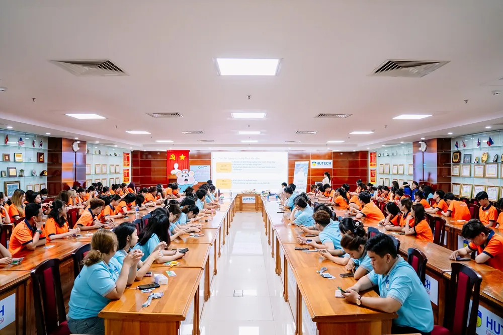 Bệnh viện Sante kết hợp Trường ĐH Hutech tổ chức Hội thảo sức khỏe: "Vi khuẩn HP khi nào gây ung thư dạ dày và Vai trò của nội soi trong tầm soát ung thư" - Hình 3