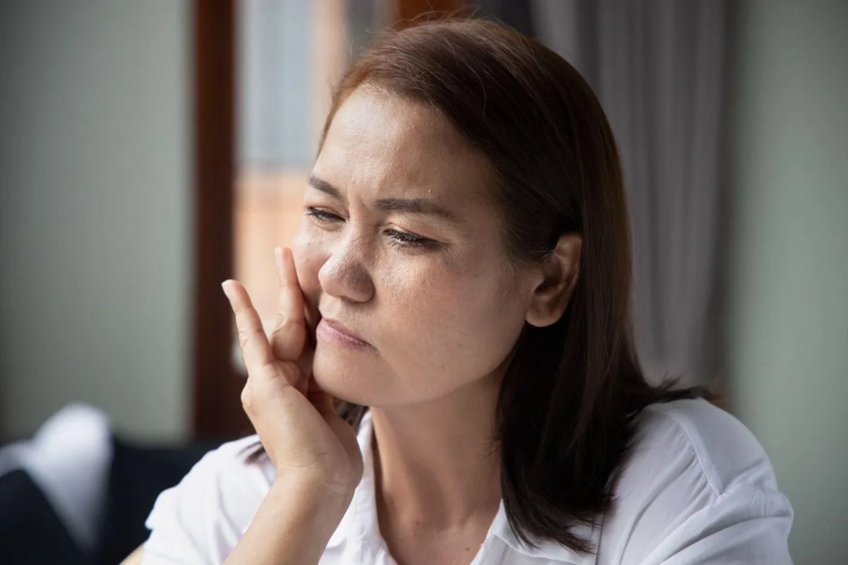 LIỆT DÂY THẦN KINH SỐ 7 NGOẠI BIÊN, MỘT CĂN BỆNH KHIẾN  GƯƠNG MẶT BỊ BIẾN DẠNG - Hình 3 - Bệnh viện SANTE Bình Thạnh, TP.HCM