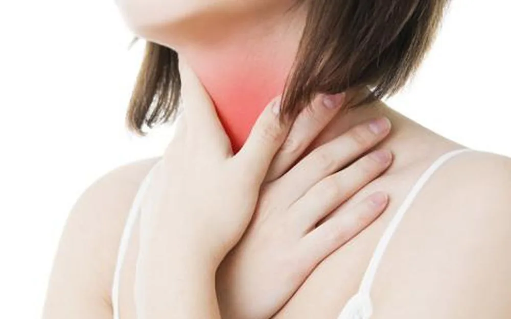 Bệnh viện Sante - Nguyên nhân nào dẫn đến đau họng? Triệu chứng_ cách chữa trị