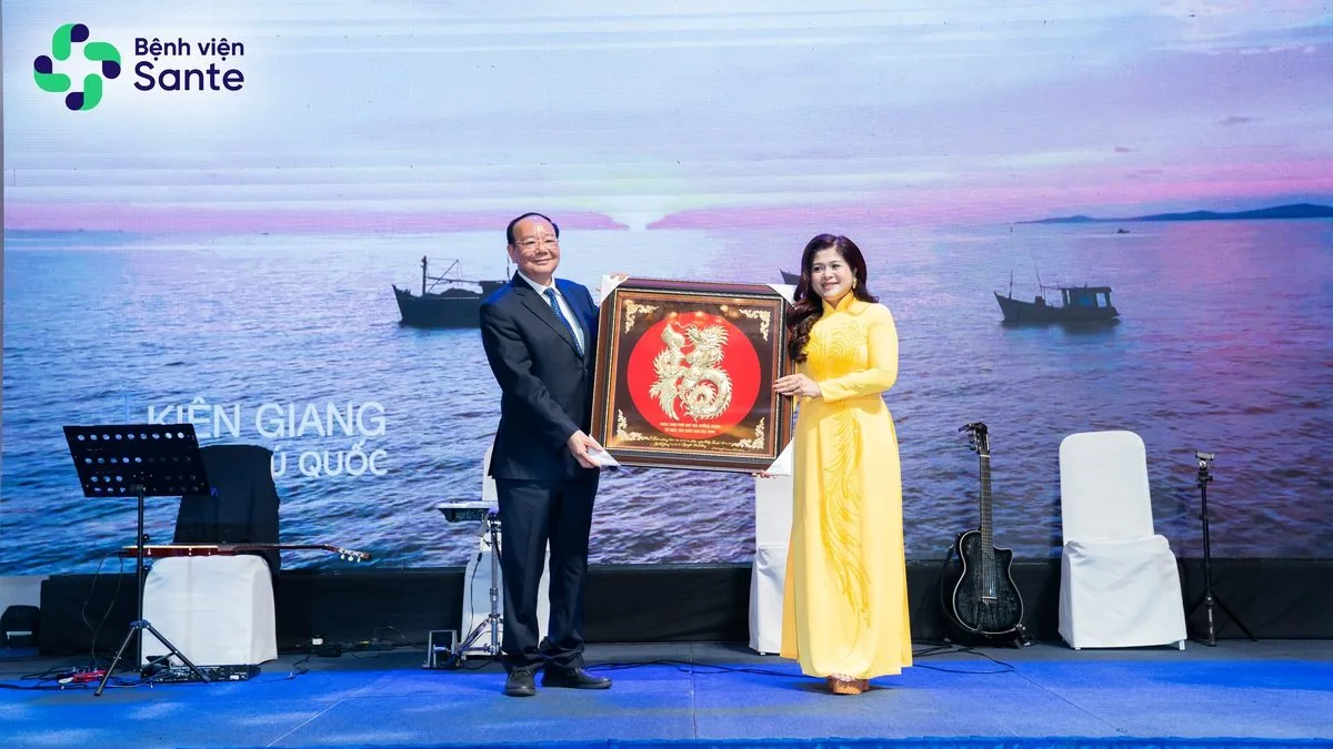 TÂN NIÊN BỆNH VIỆN SANTE MỪNG NGÀY THẦY THUỐC VIỆT NAM, CHẤT LƯỢNG HIỆU QUẢ LAN TỎA NIỀM TIN - Hình 3