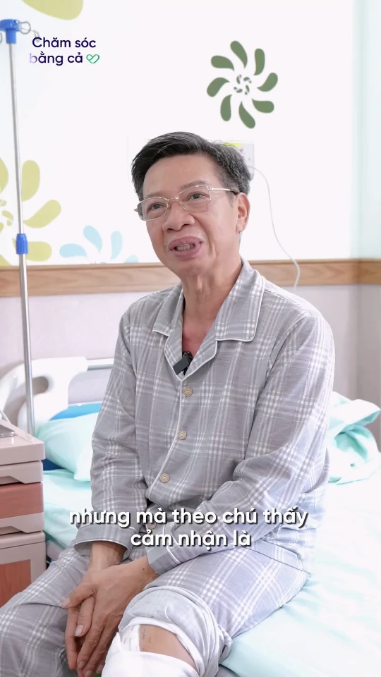 Bệnh nhân 60 tuổi điều trị khớp gối xuất viện sớm sau 10 năm đau đớn tại Bệnh Viện Đa Khoa Sante